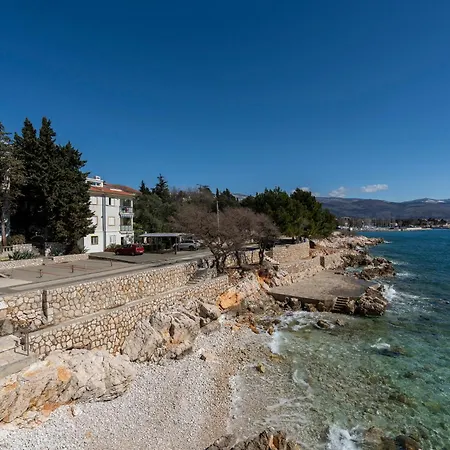 Mimoza2 아파트 노비비노돌스키